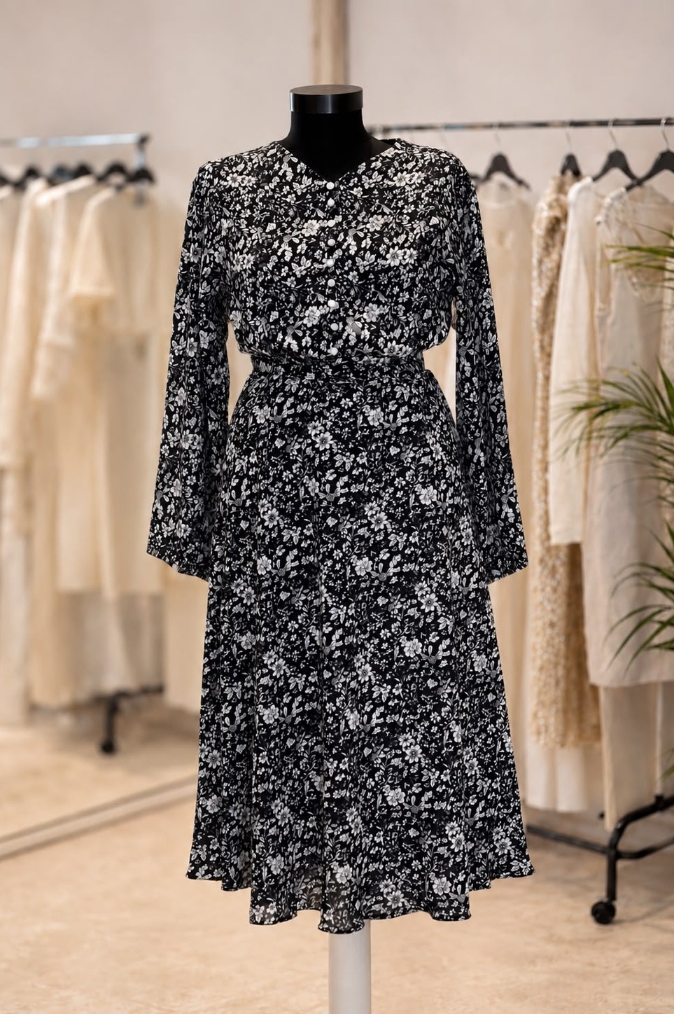 ROCHIE NEAGRA VOAL FLORAL OLIVIA