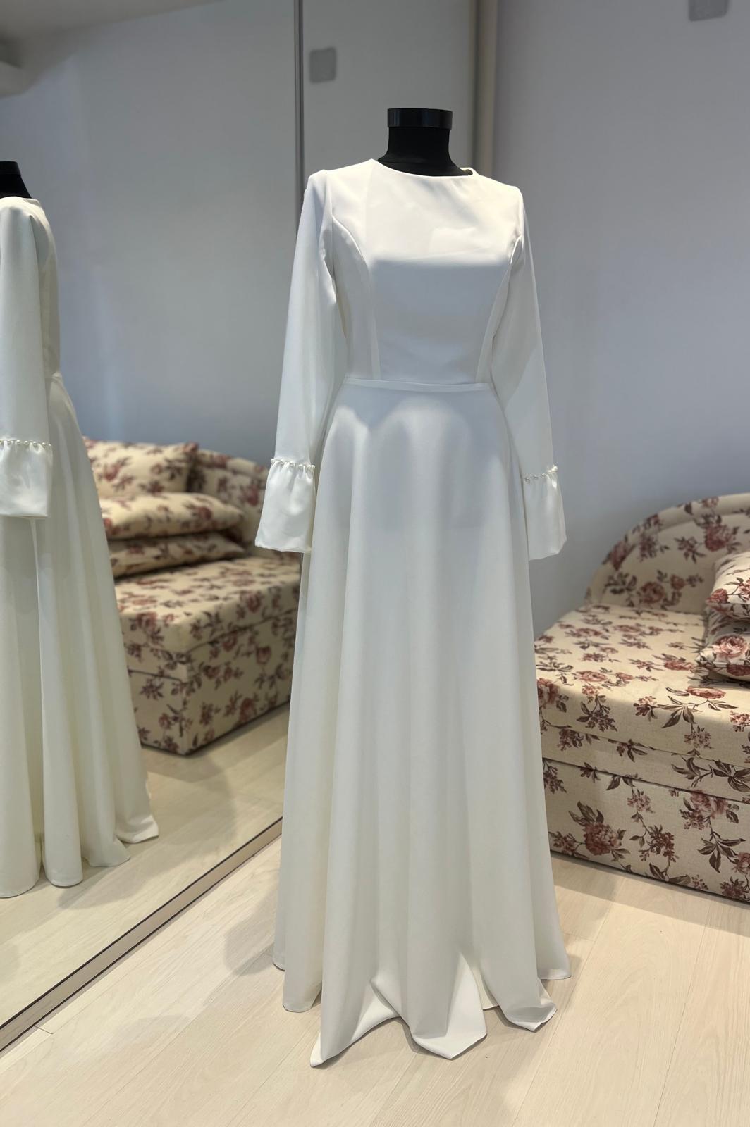 ROCHIE DE BOTEZ ALB OFFWHITE CU PERLE